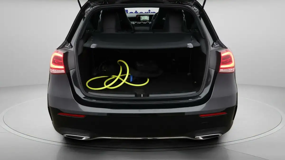 2021-mercedes-benz-a-class-13-a250e-amg-line-hatchback-5d-big-16