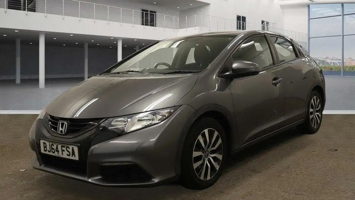 2014-honda-civic-16td-s-hatchback-big-1