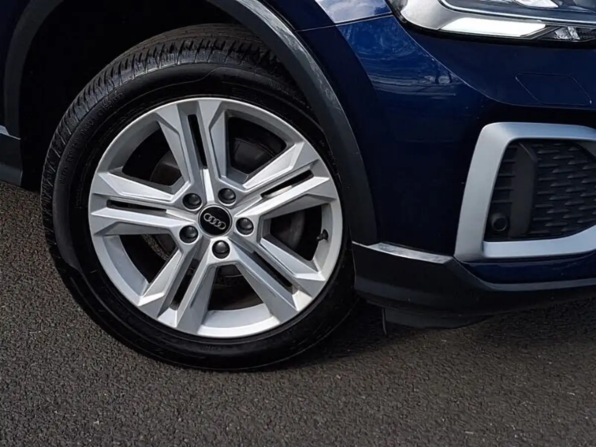 2022-audi-q2-10-30-tfsi-sport-big-8