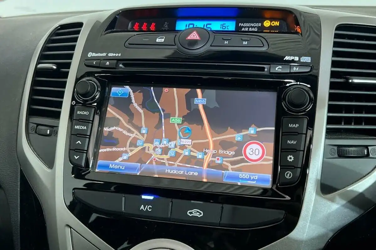2018-hyundai-ix20-16-premium-nav-auto-big-16