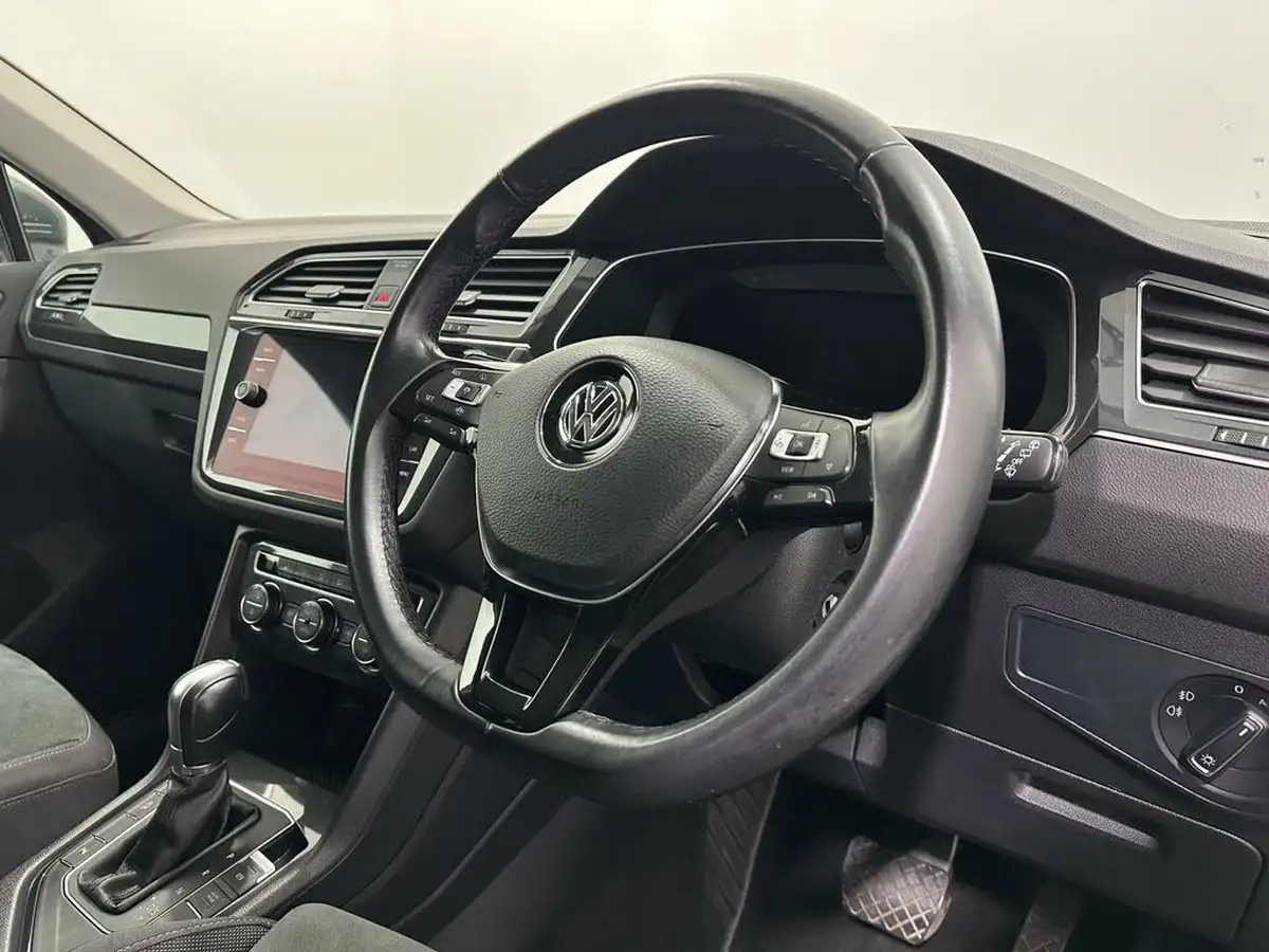 2018-volkswagen-tiguan-20tdi-sel-150ps-ss-dsg-big-9