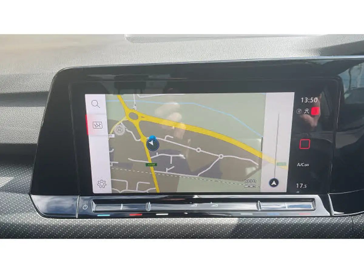 2022-volkswagen-golf-15-etsi-r-line-150ps-hatchback-big-11