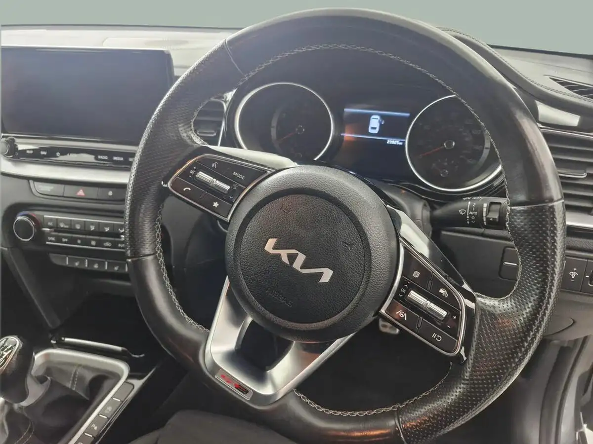 2022-kia-pro-ceed-15-t-gdi-gt-line-big-25