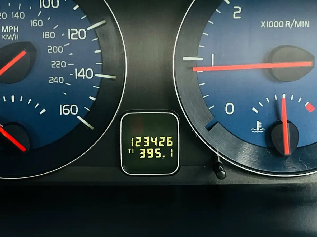 2009-volvo-v50-20td-r-design-sport-big-59