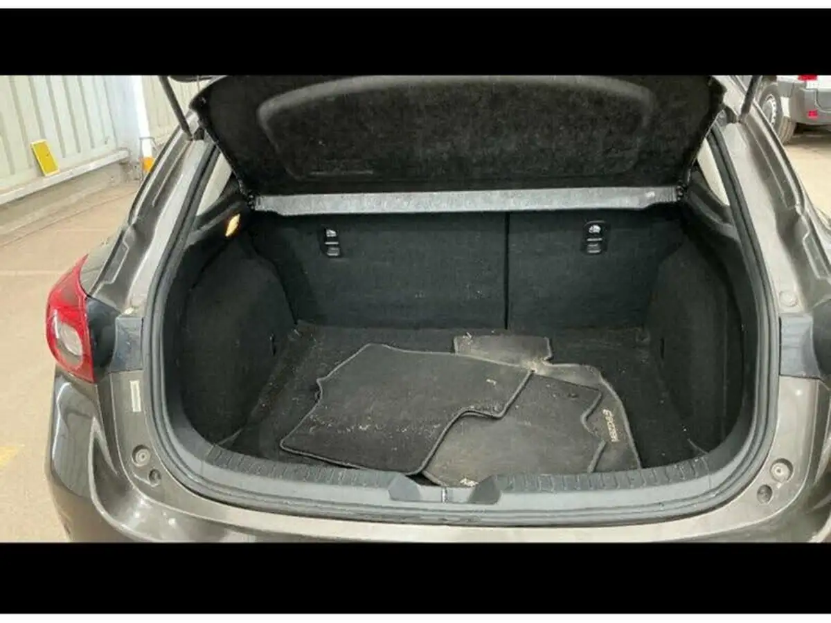2015-mazda-mazda3-22td-sport-nav-hatchback-5d-big-8