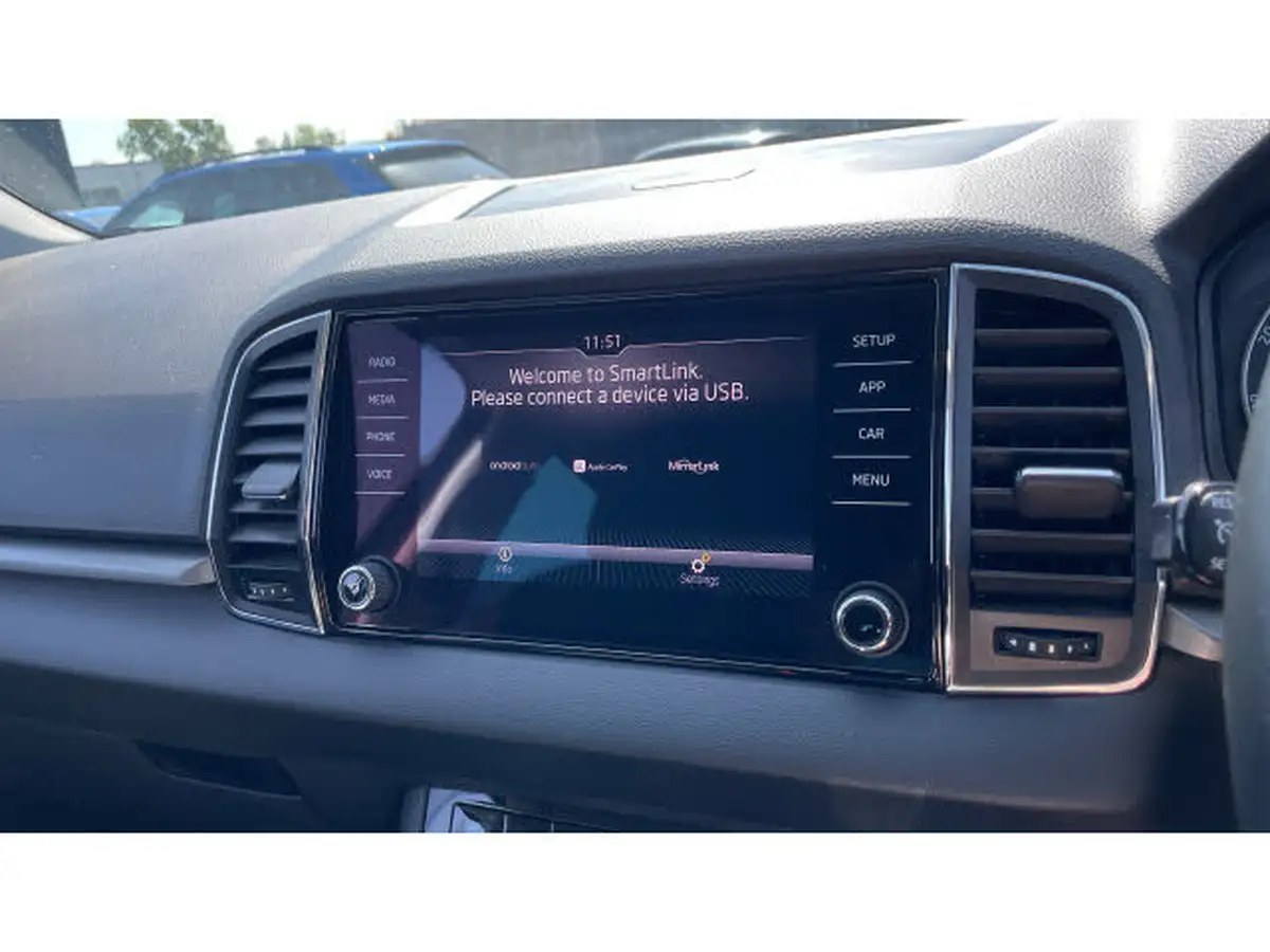 2018-skoda-karoq-15-tsi-se-act-big-23