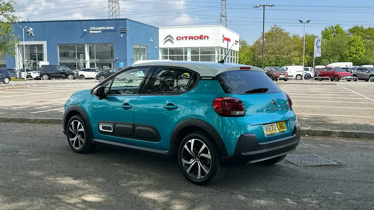 2022-citroen-c3-12-puretech-shine-plus-110ps-ss-eat6-big-4