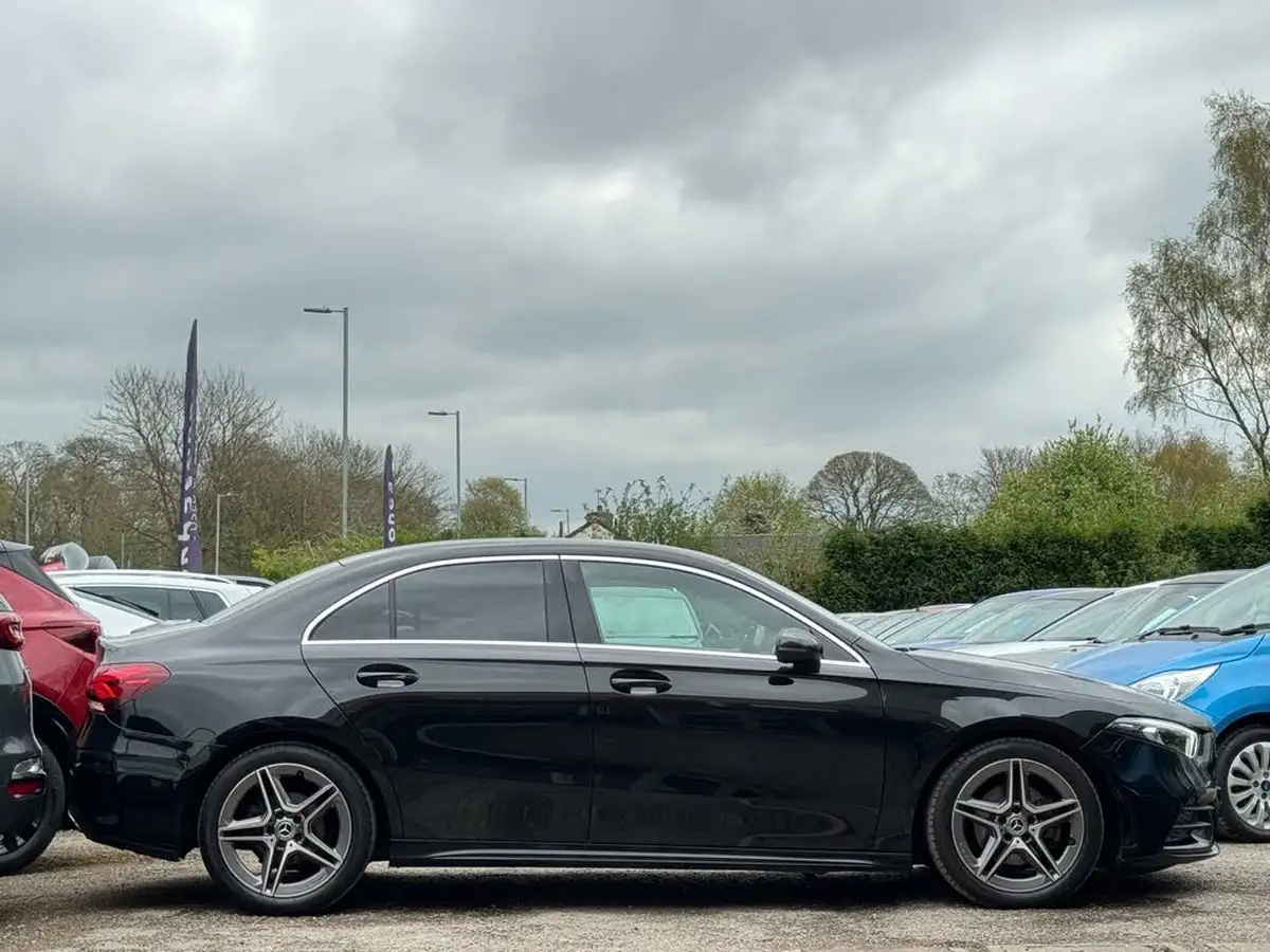 2019-mercedes-benz-a-class-15d-a180d-amg-line-saloon-4d-7g-dct-big-7