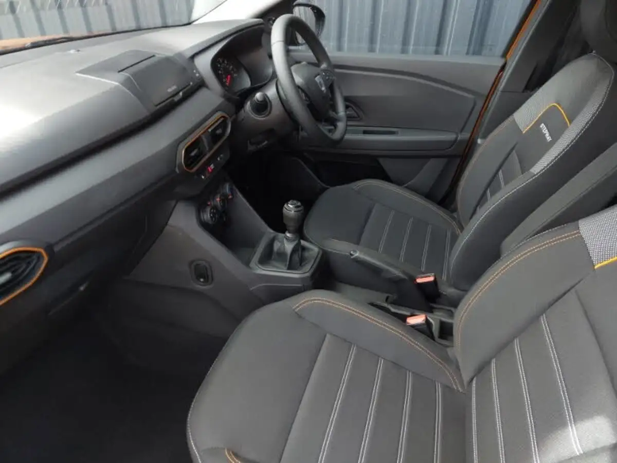 2021-dacia-sandero-stepway-10-tce-essential-90bhp-big-4