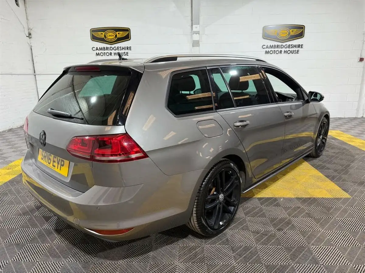 2016-volkswagen-golf-20tdi-gtd-bmtss-estate-5d-big-3