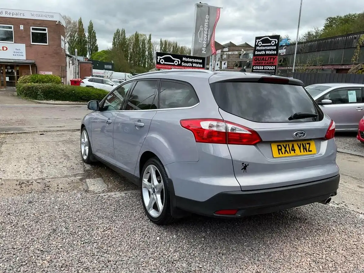 2013-ford-focus-20td-titanium-x-estate-powershift-big-77