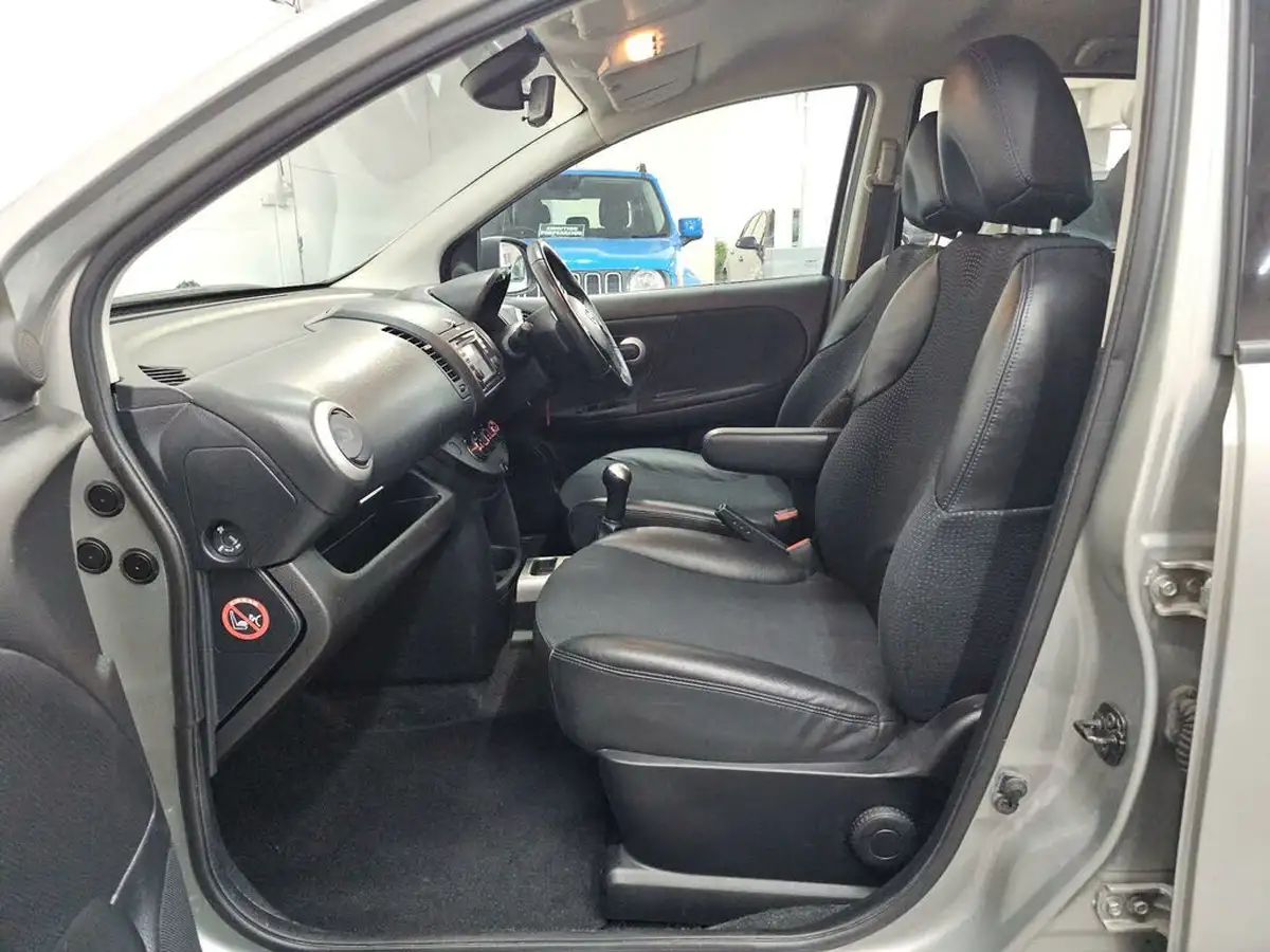 2012-nissan-note-14-n-tec-big-24