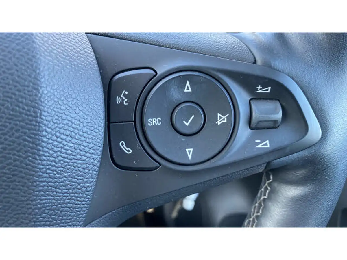 2021-vauxhall-corsa-12i-elite-big-37