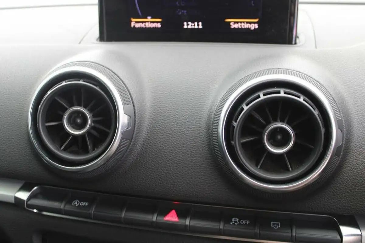 2013-audi-a3-14-se-tfsi-122ps-hatchback-3d-big-21