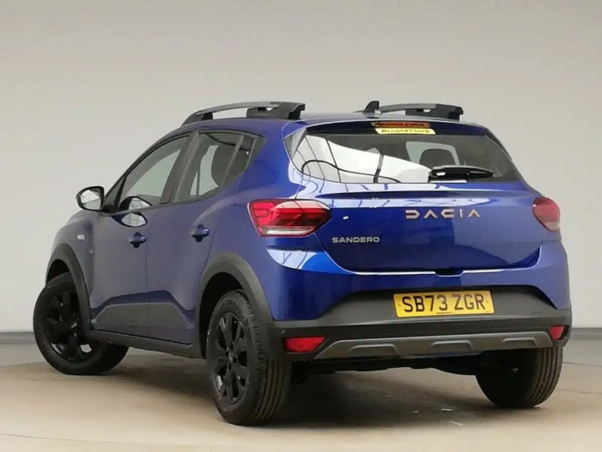2023-dacia-sandero-stepway-10-tce-essential-90bhp-big-1