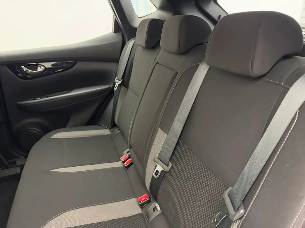 2019-nissan-qashqai-15dci-acenta-premium-heat-pack-big-11