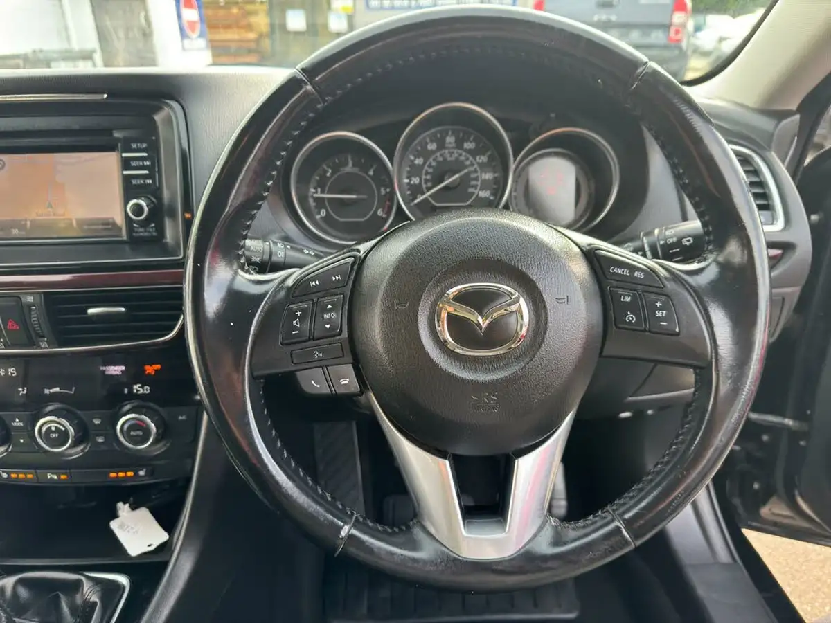 2015-mazda-mazda6-22td-sport-nav-175ps-tourer-5d-big-8