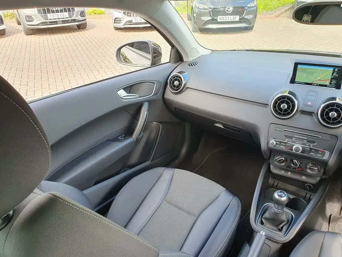 2018-audi-a1-14-tfsi-sport-nav-hatchback-3d-big-35
