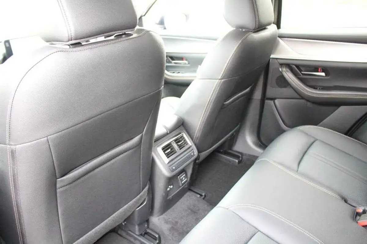 2024-mazda-cx-60-25-e-skyactiv-exclusive-line-big-35
