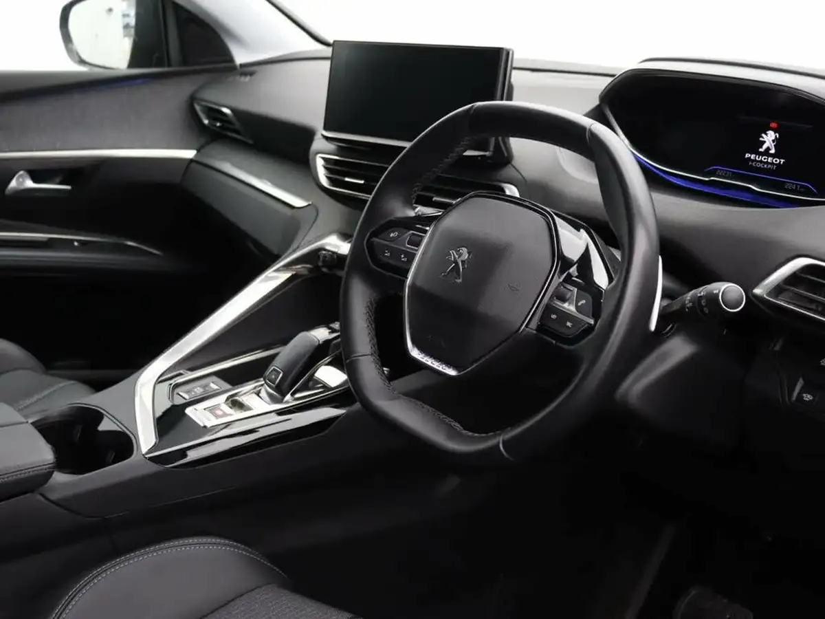 2022-peugeot-5008-suv-15-bluehdi-allure-premium-eat8-big-12