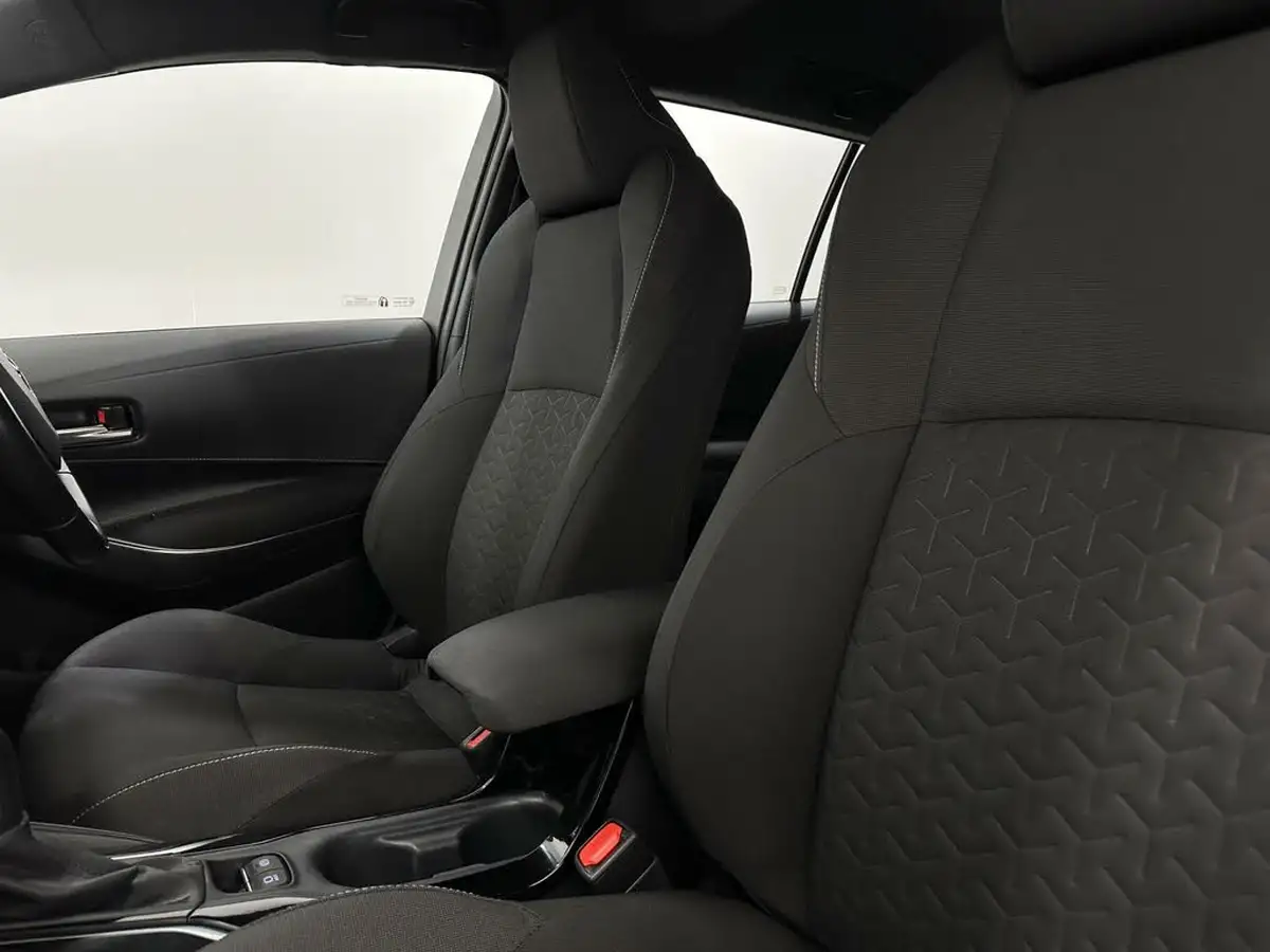 2022-toyota-corolla-18-vvt-i-icon-tech-spare-wheel-touring-sports-5d-big-33