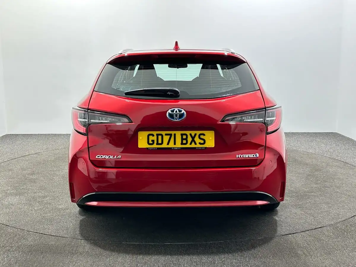 2022-toyota-corolla-18-vvt-i-icon-tech-spare-wheel-touring-sports-5d-big-5