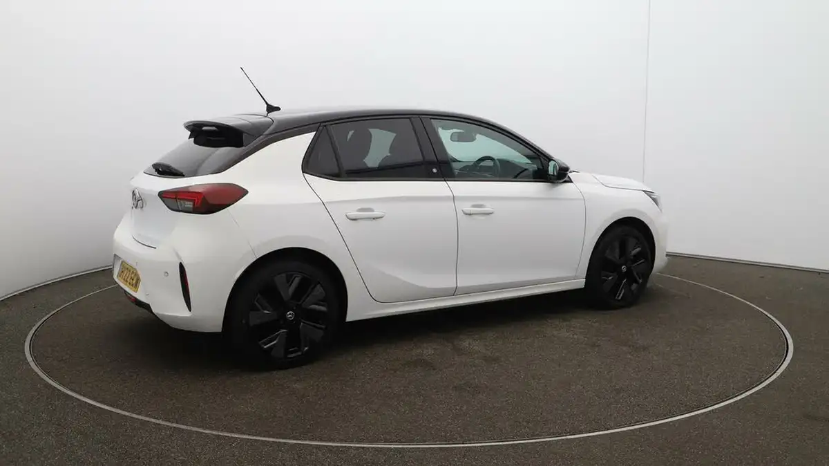2022-vauxhall-corsa-e-sri-premium-big-43