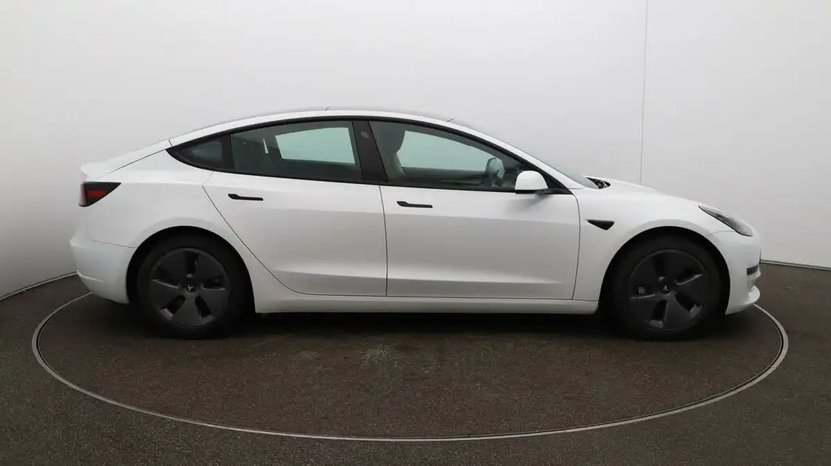 2021-tesla-model-3-e-long-range-4x4-big-40