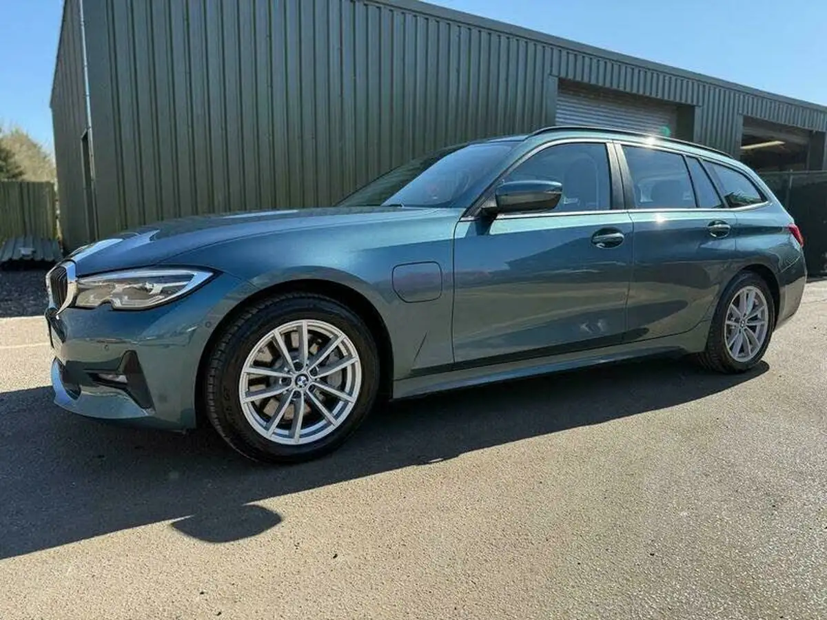2021-bmw-3-series-20-330e-se-pro-touring-5d-big-27
