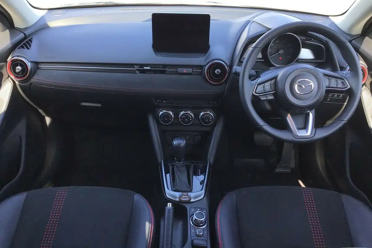 2024-mazda-mazda2-15-skyactiv-g-homura-aka-big-10