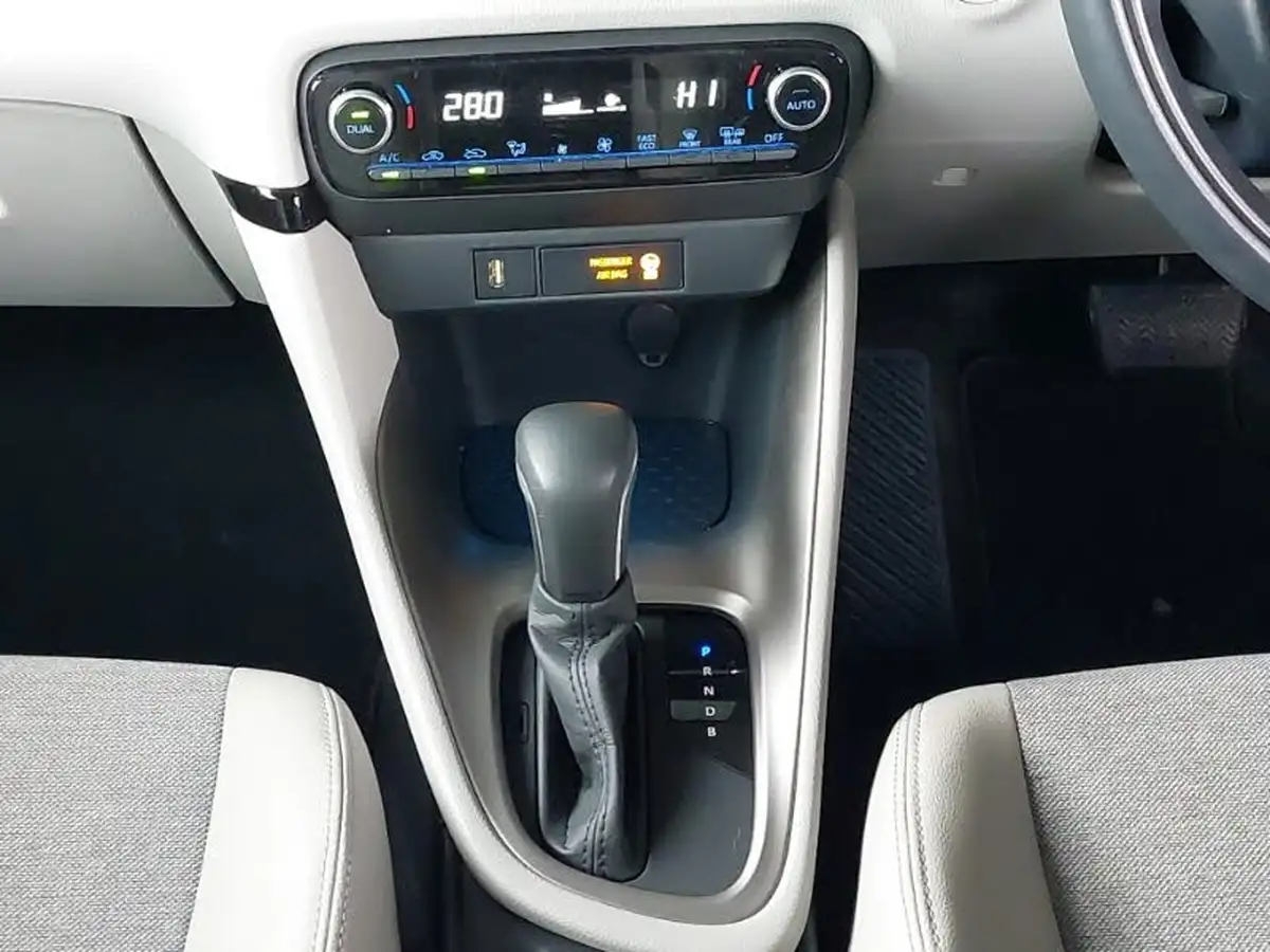 2022-toyota-yaris-cross-15-vvt-i-excel-city-packpan-roof-big-10
