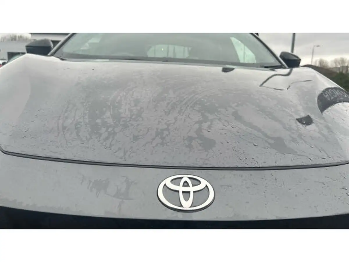 2024-toyota-c-hr-20-vvt-i-design-220bhp-plug-in-big-31