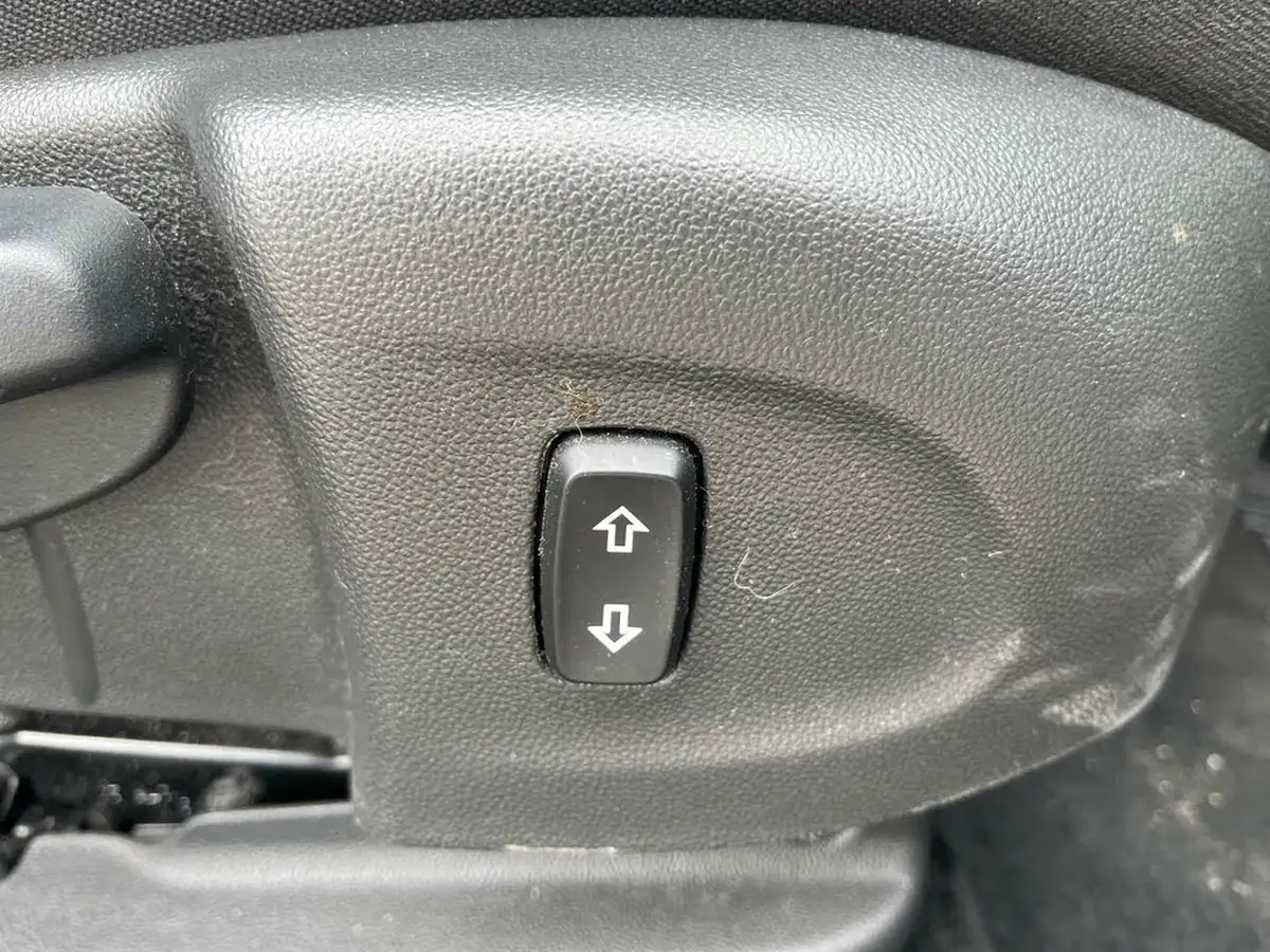 2021-vauxhall-insignia-grand-sport-15-turbo-d-sri-nav-big-39