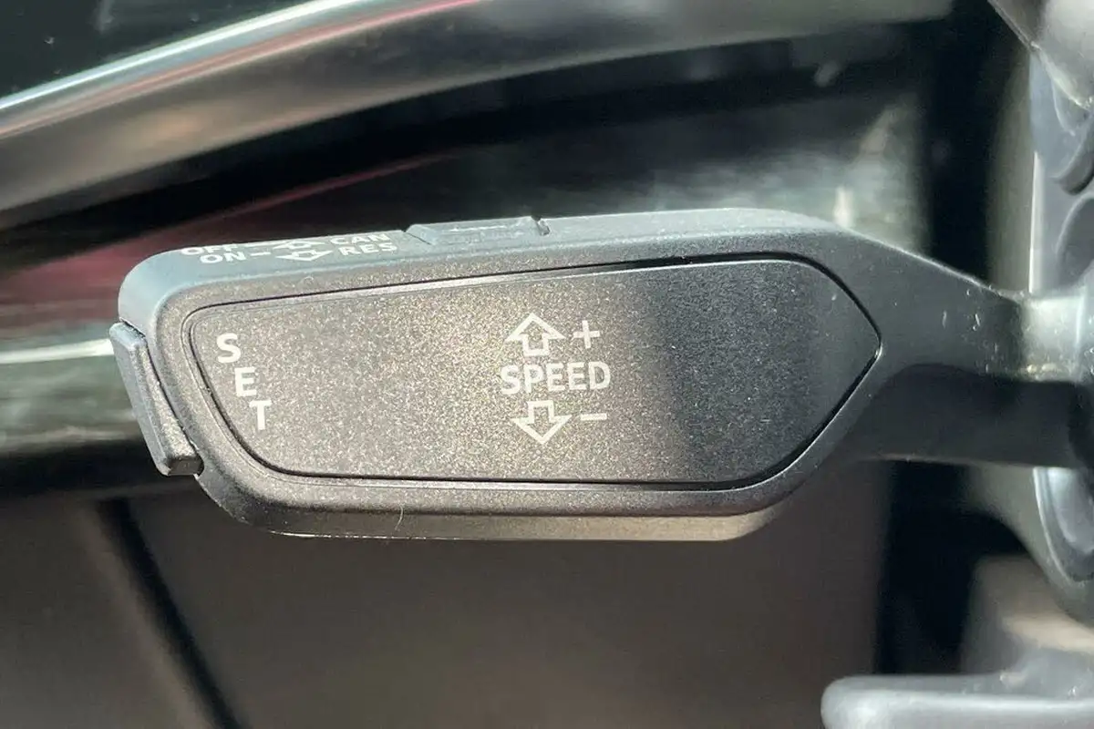 2021-audi-q7-30-50-tdi-black-edition-big-13