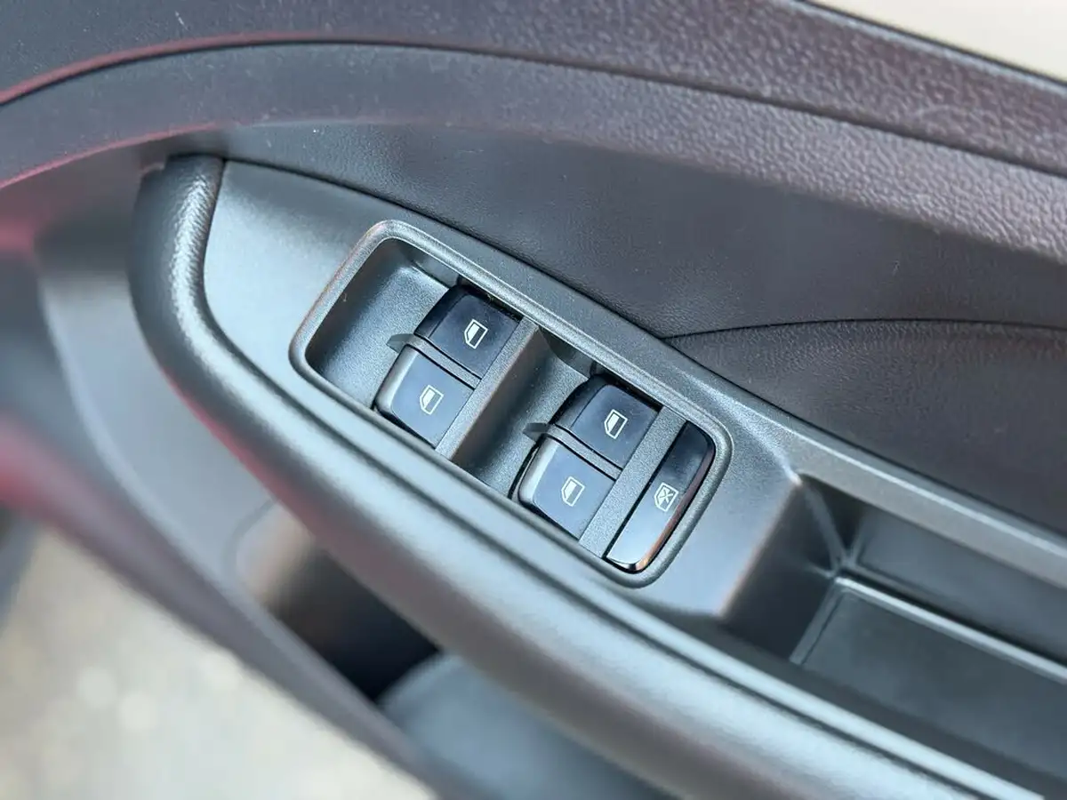 2018-mg-zs-suv-15-vti-tech-exclusive-big-34