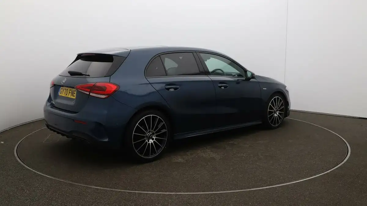 2020-mercedes-benz-a-class-20d-a200d-exclusive-edition-big-55