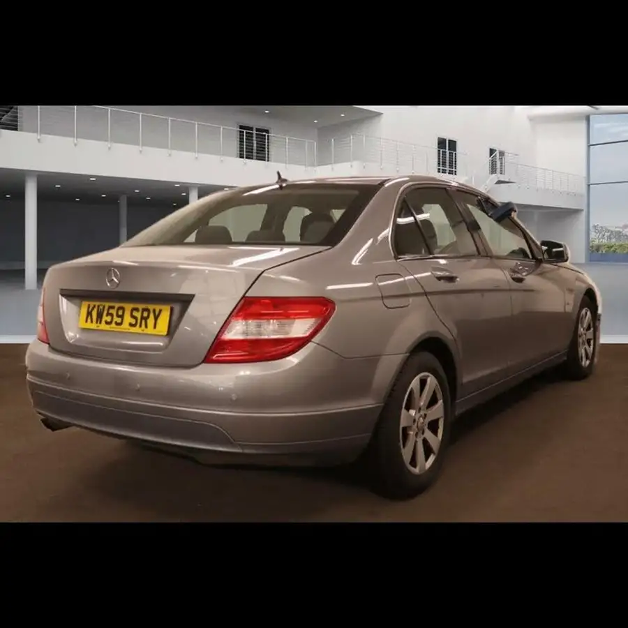2010-mercedes-benz-c-class-16-c180-kompressor-sport-saloon-4d-auto-big-7