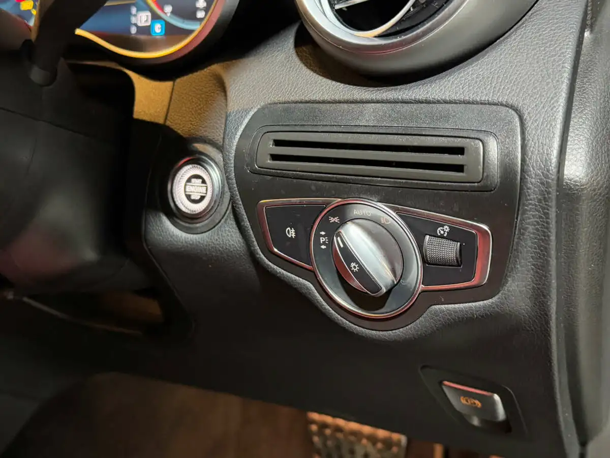 2020-mercedes-benz-glc-class-big-25