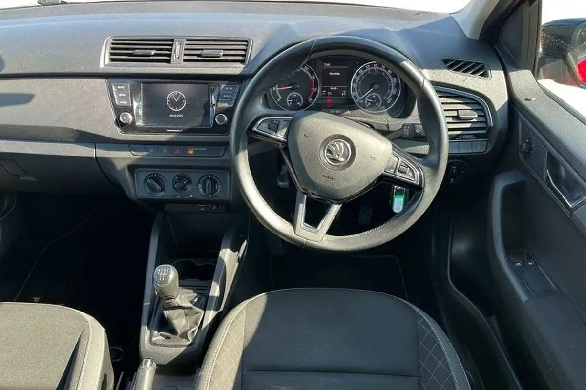 2020-skoda-fabia-10-tsi-colour-edition-big-10