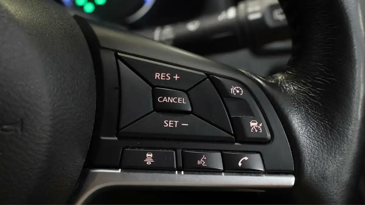 2020-nissan-leaf-e-n-connecta-big-23