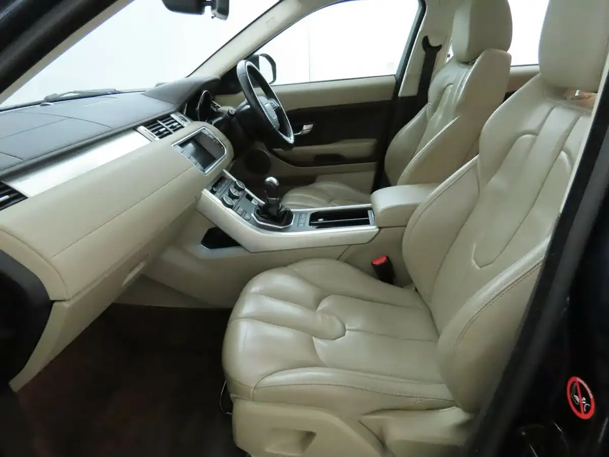 2014-land-rover-range-rover-evoque-22sd4-pure-big-7