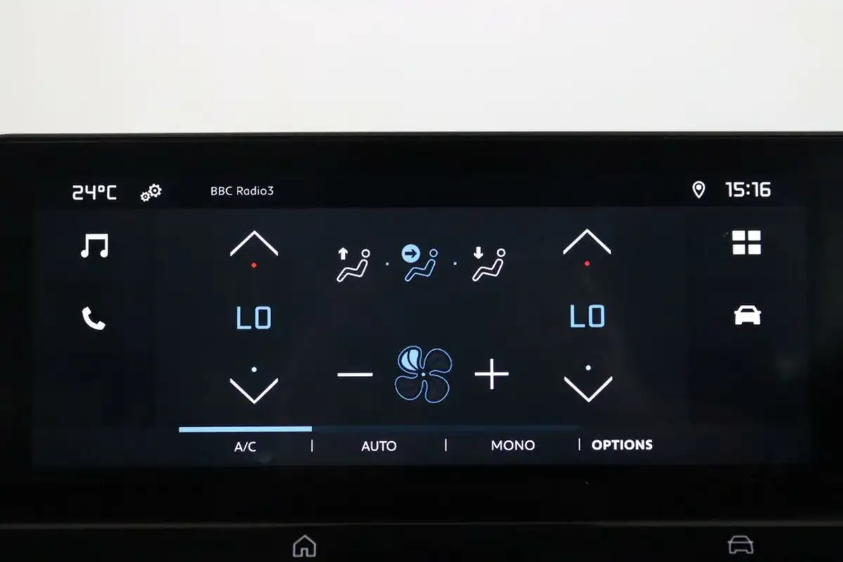 2023-citroen-c4-12-puretech-sense-big-26