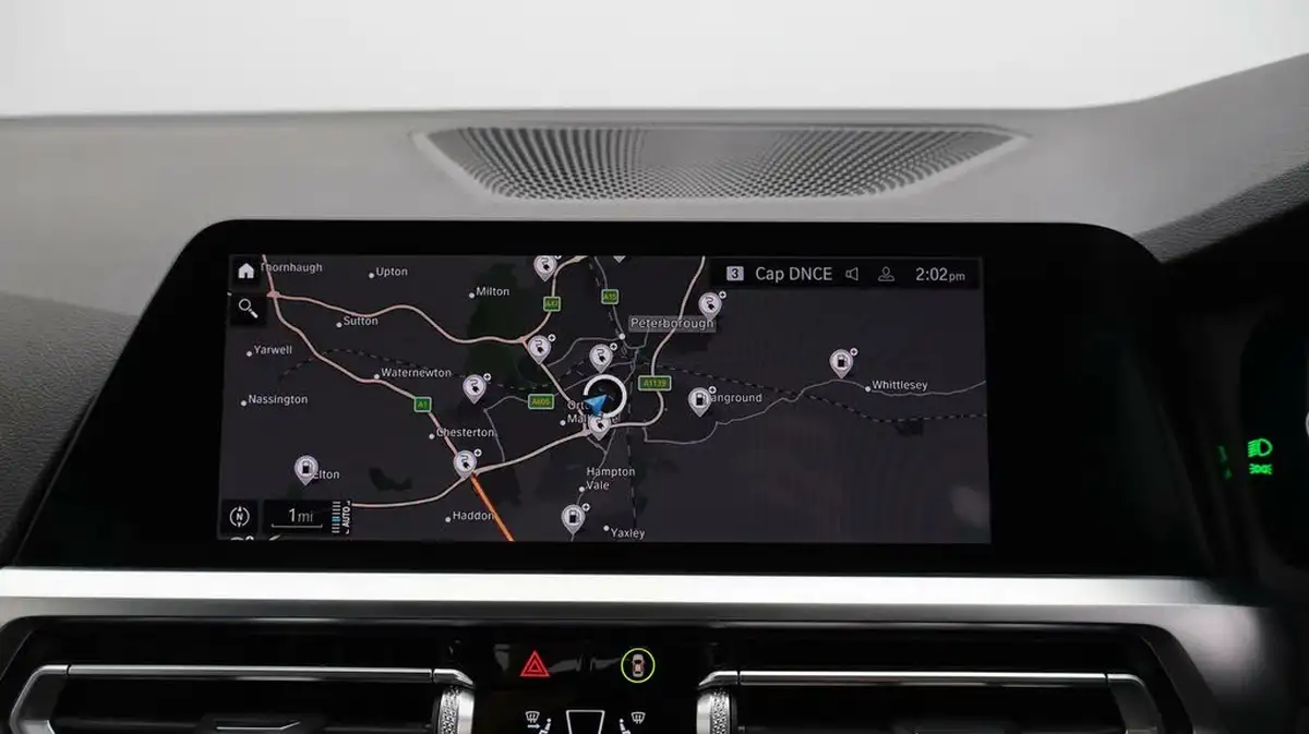 2020-bmw-3-series-20-330e-m-sport-saloon-4d-big-11