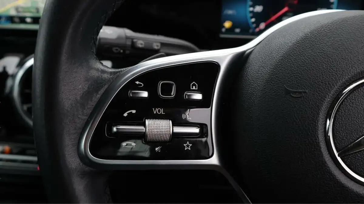 2020-mercedes-benz-b-class-13-b180-sport-7g-dct-big-23