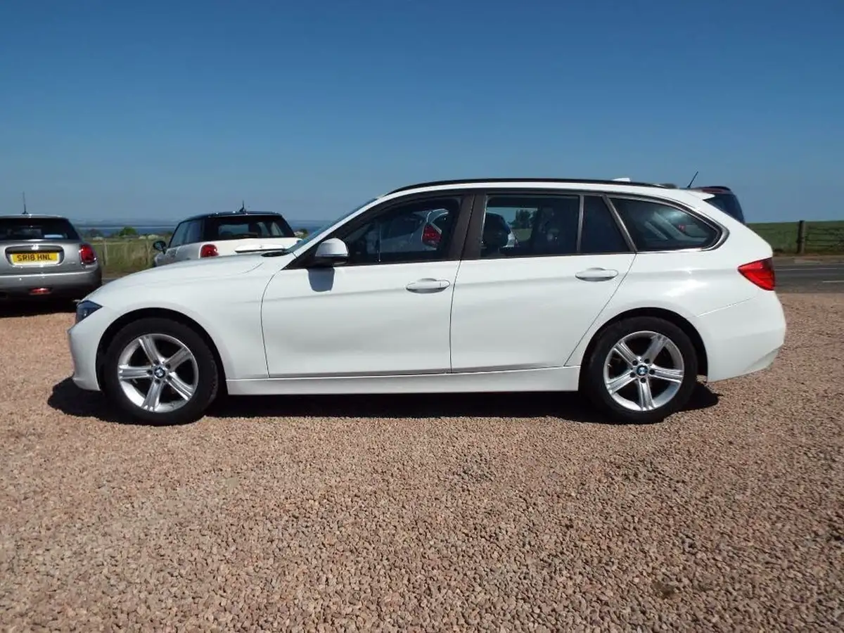 2015-bmw-3-series-20td-320d-xdrive-se-184bhp-touring-5d-big-7