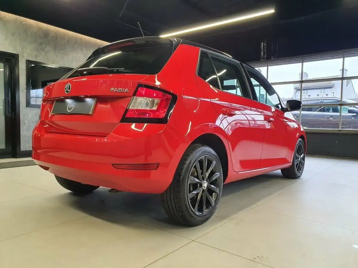 2019-skoda-fabia-10-tsi-colour-edition-big-6