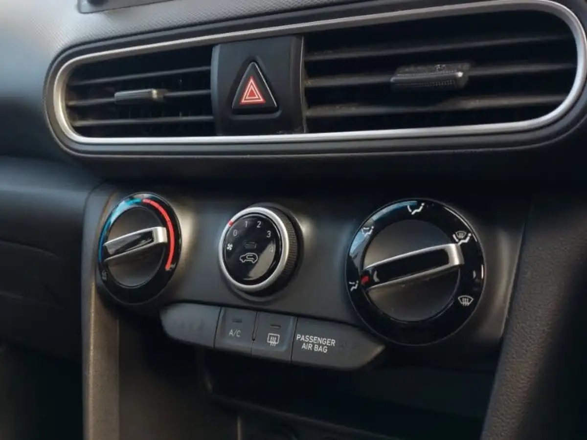 2020-hyundai-kona-10-t-gdi-se-big-15