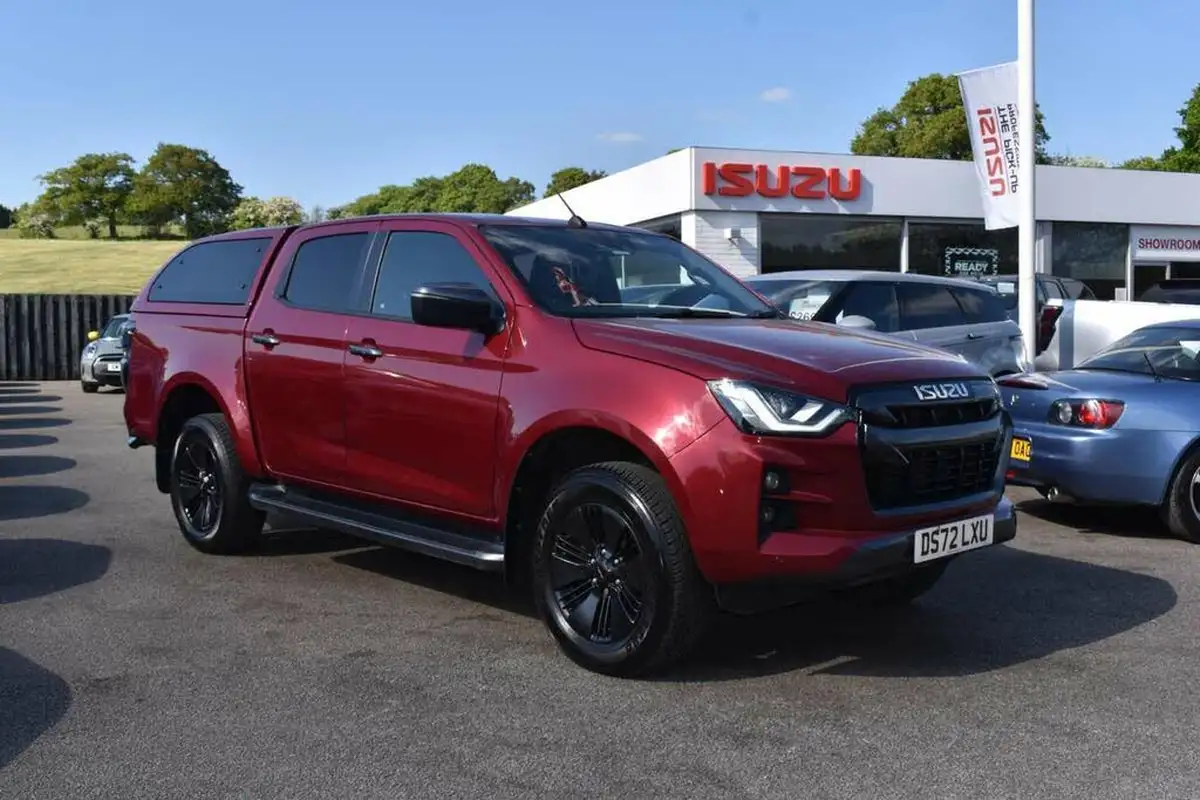 2022-isuzu-d-max-19td-v-cross-pick-up-auto-big-9