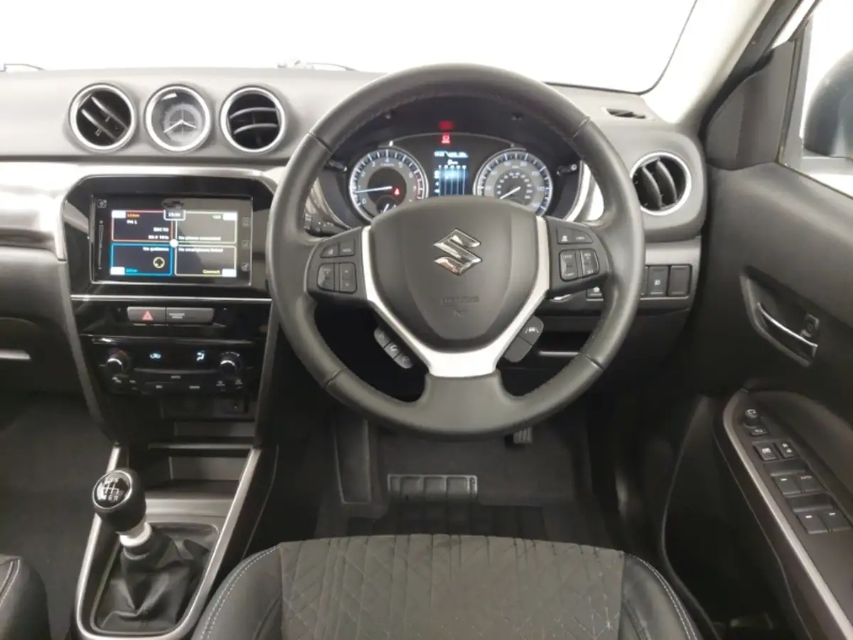 2024-suzuki-s-cross-15-ultra-allgrip-big-6