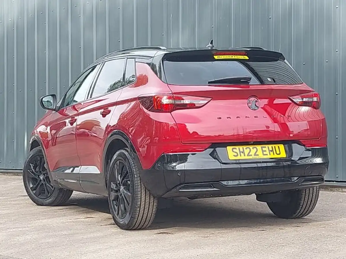 2022-vauxhall-grandland-12-gs-line-big-1